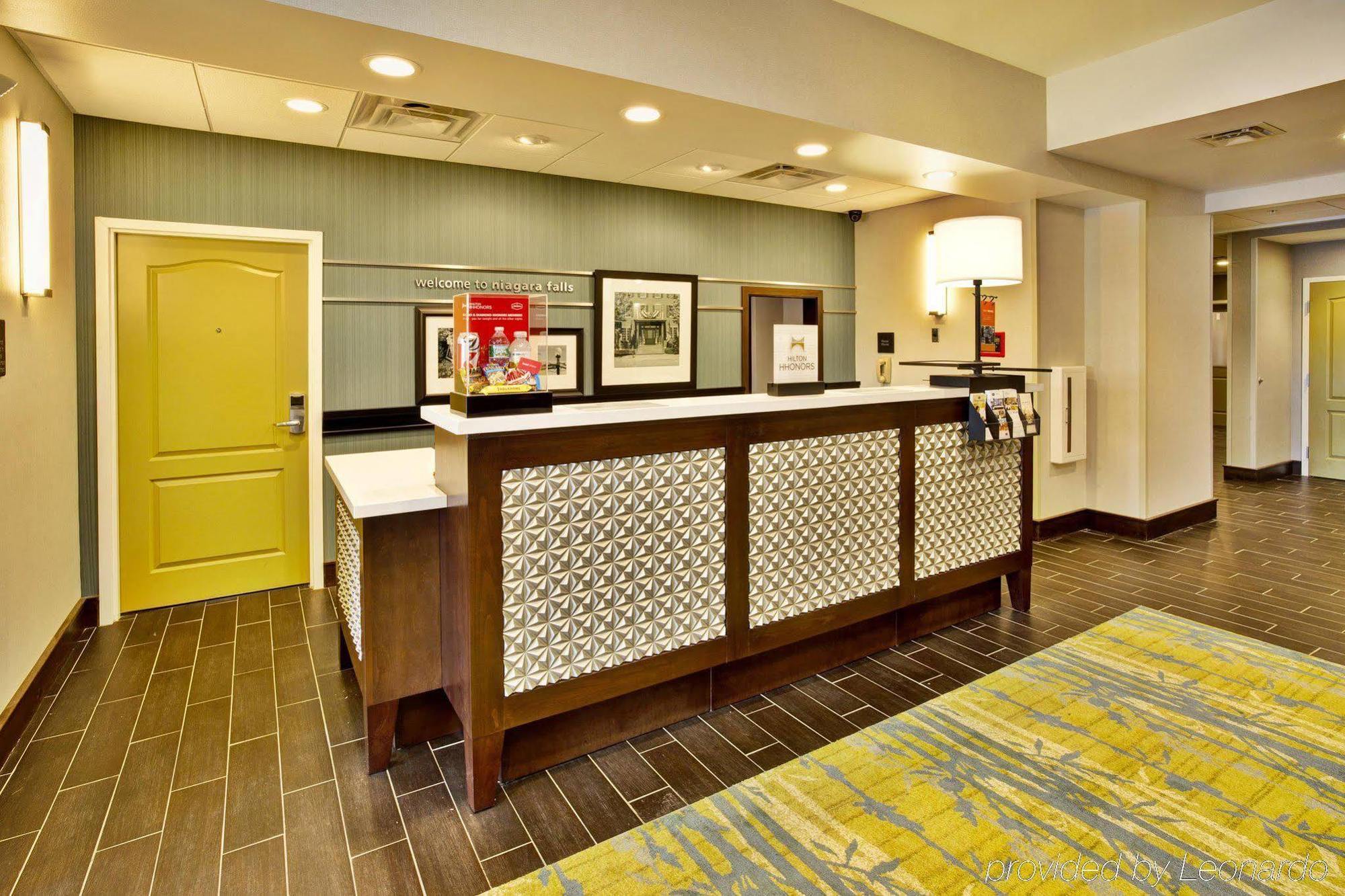 Hampton Inn Niagara Falls/ Blvd Экстерьер фото